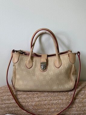 Dooney&Bourke Signature Canvas Satchel Handbag Beige Vachetta Leather Trim Vtg